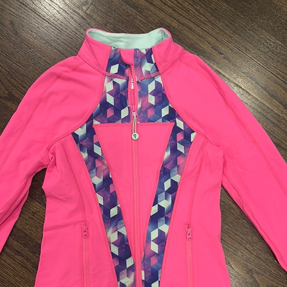 Juniors Pink Geometric Jacket by Ivivva- size 12 - Picture 2 of 10
